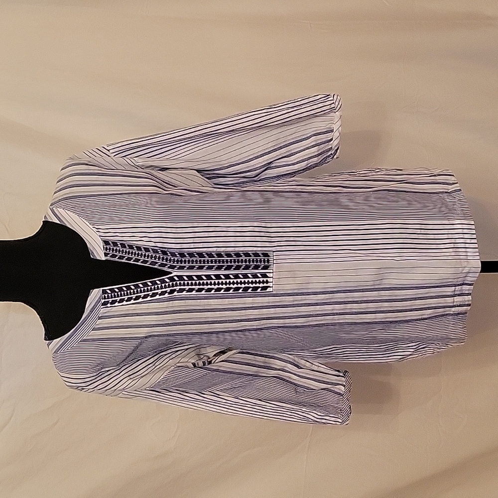 Universal Threads tunic